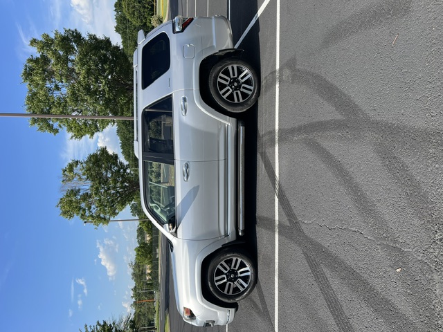 Used 2016 Toyota 4Runner Limited RWD image 2
