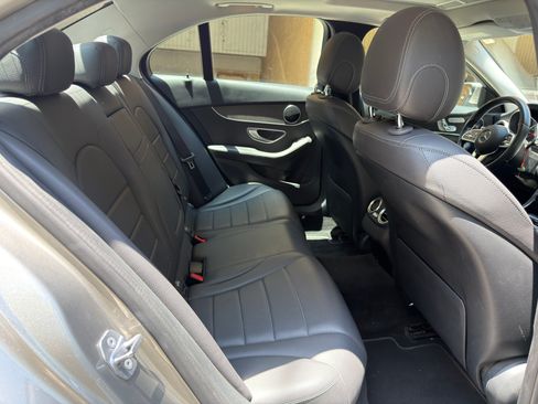 Used 2019 Mercedes-Benz C 300 Sedan image 12