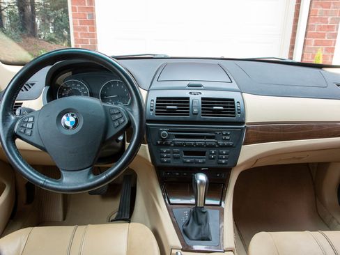 Used 2009 BMW X3 3.0i image 10