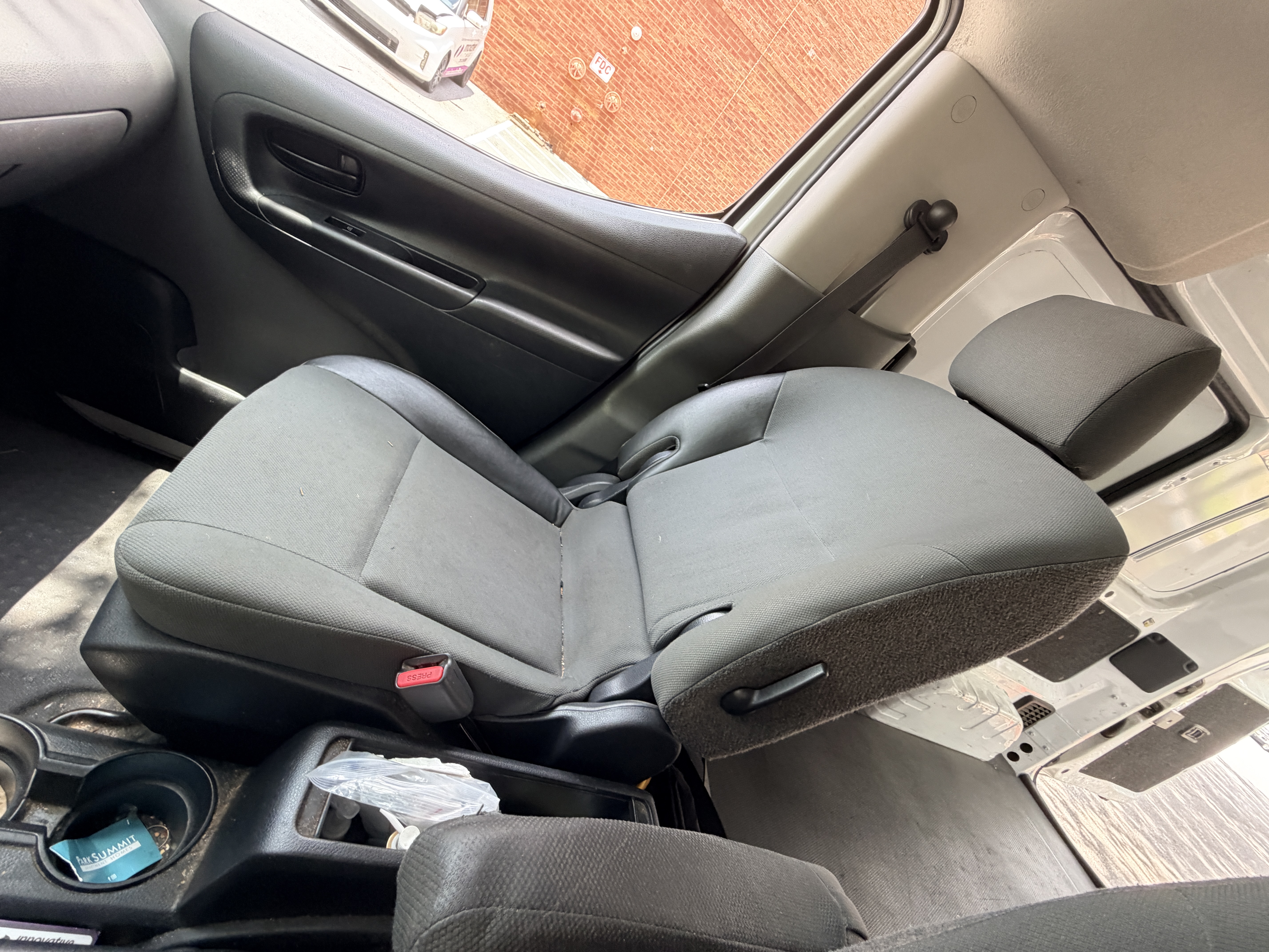 Used 2015 Nissan NV200 S FWD image 23
