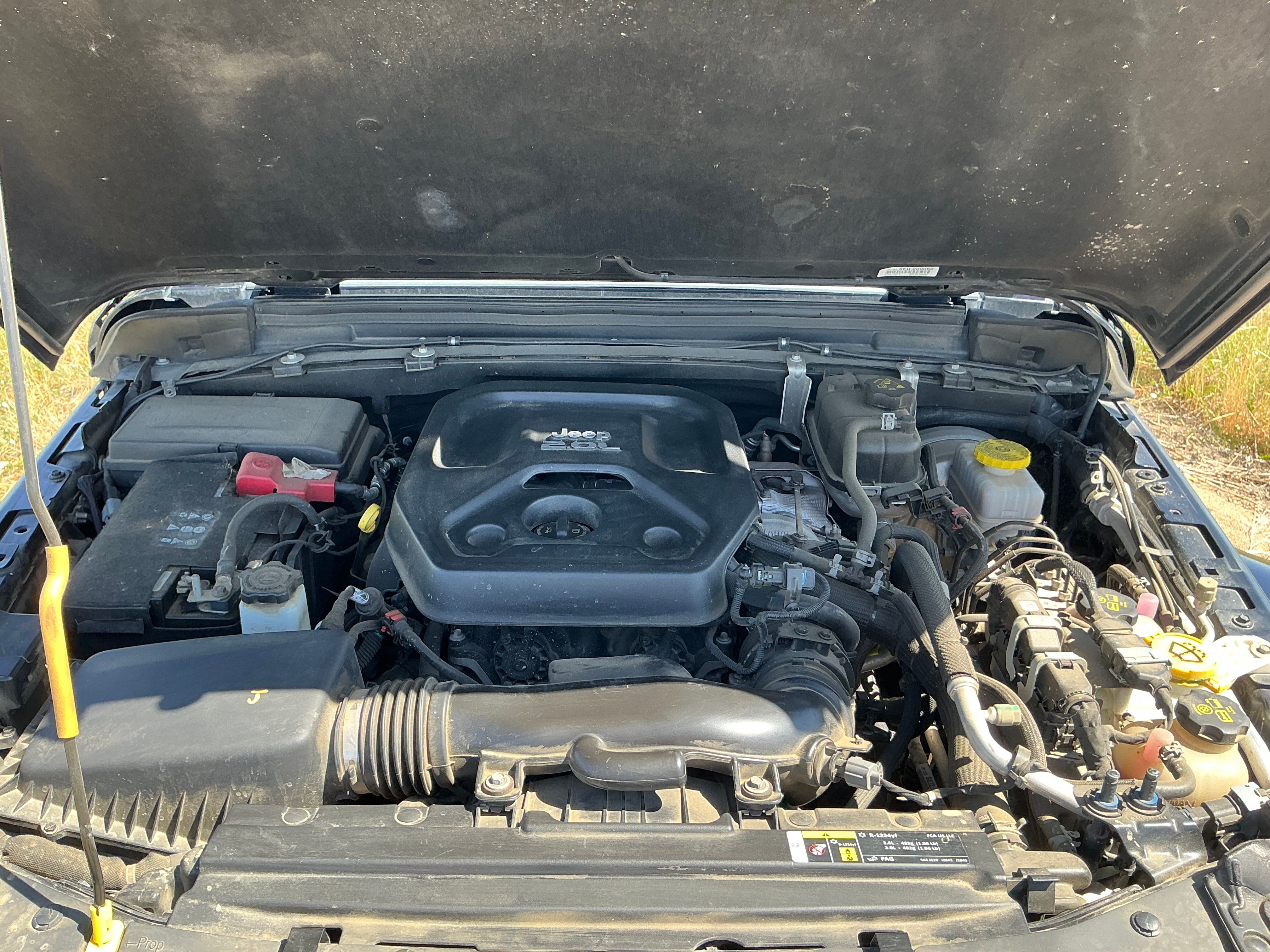 Used 2020 Jeep Wrangler Unlimited Sahara AWD/4WD image 21