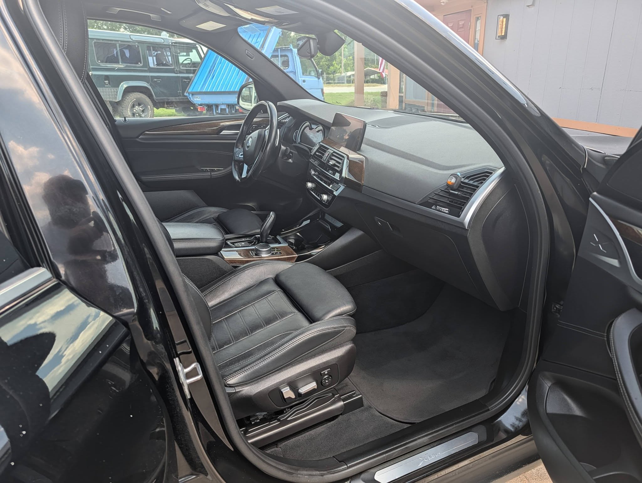 Used 2019 BMW X3 xDrive30i w/ Premium Package AWD/4WD image 16