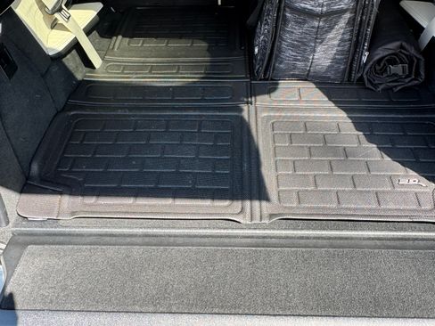 Used 2022 BMW X7 xDrive40i w/ M Sport Package image 8