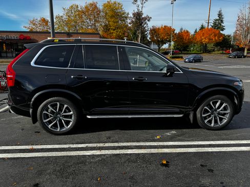 Used 2019 Volvo XC90 T6 Momentum w/ Advanced Package image 1