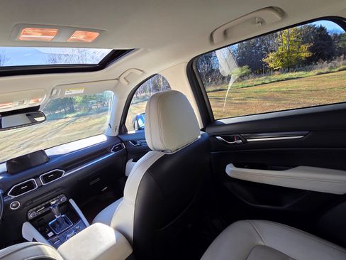 Used 2020 MAZDA CX-5 Grand Touring w/ GT Premium Package image 18