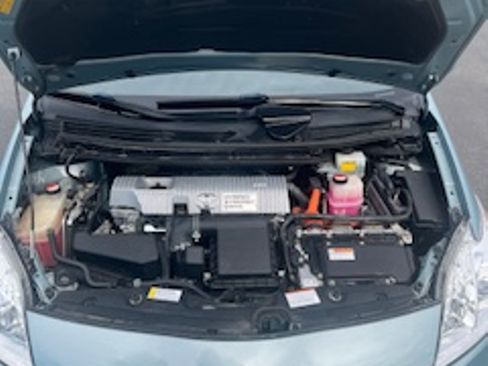 Used 2015 Toyota Prius Four image 22