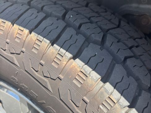 Used 2005 Jeep Grand Cherokee Limited AWD/4WD image 6