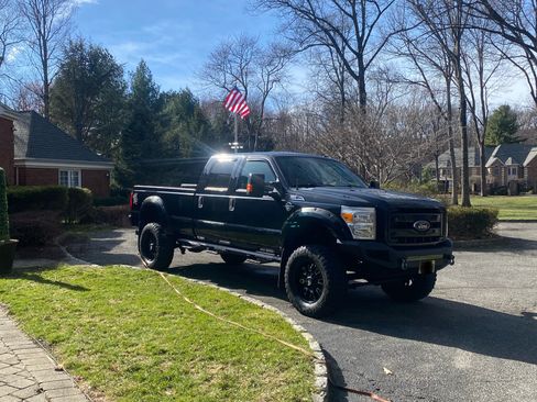 Used 2016 Ford F250 XLT image 2