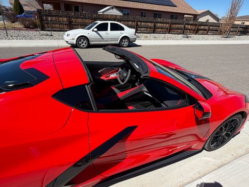 Used 2024 Chevrolet Corvette Stingray Preferred Cpe image 4