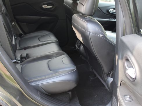 Used 2014 Jeep Cherokee Limited w/ Luxury Group image 17