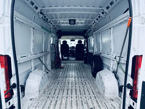 Used 2023 RAM ProMaster 2500 image 5