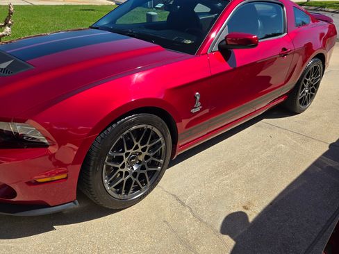 Used 2014 Ford Mustang Shelby GT500 w/ Equipment Group 821A image 9