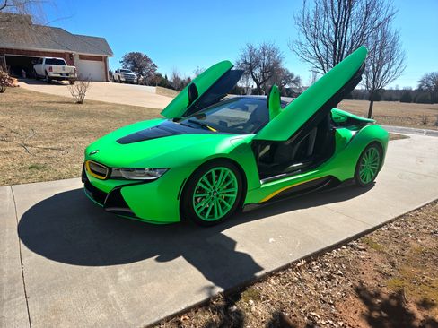 Used 2019 BMW i8 Roadster image 11