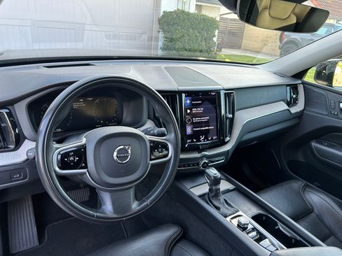 Used 2021 Volvo XC60 T6 Inscription w/ Advanced Package image 8