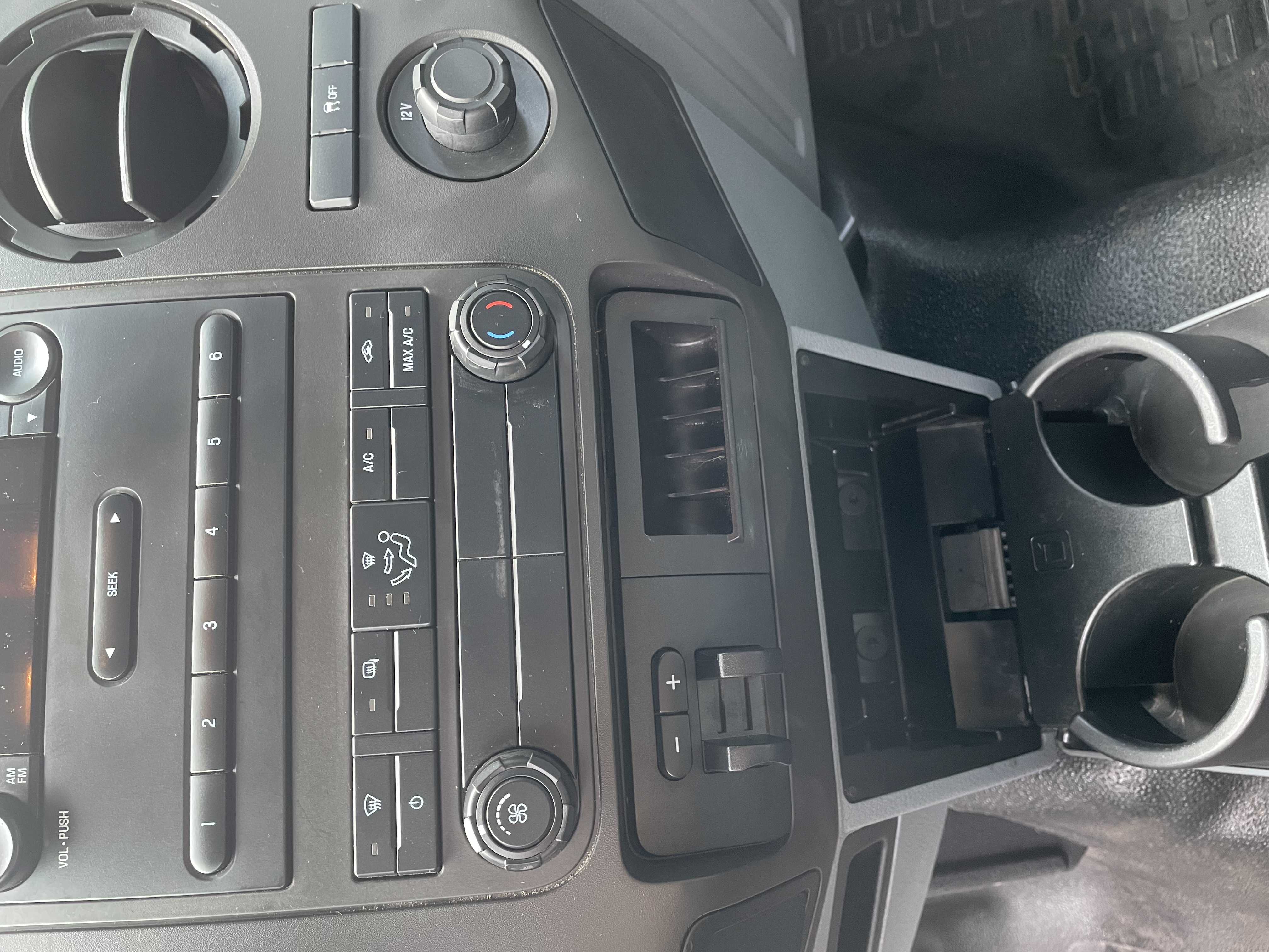 Used 2016 Ford F250 XL w/ Power Equipment Group RWD image 20