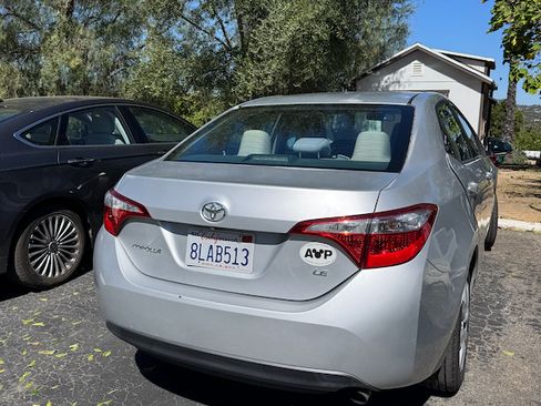 Used 2016 Toyota Corolla LE image 4
