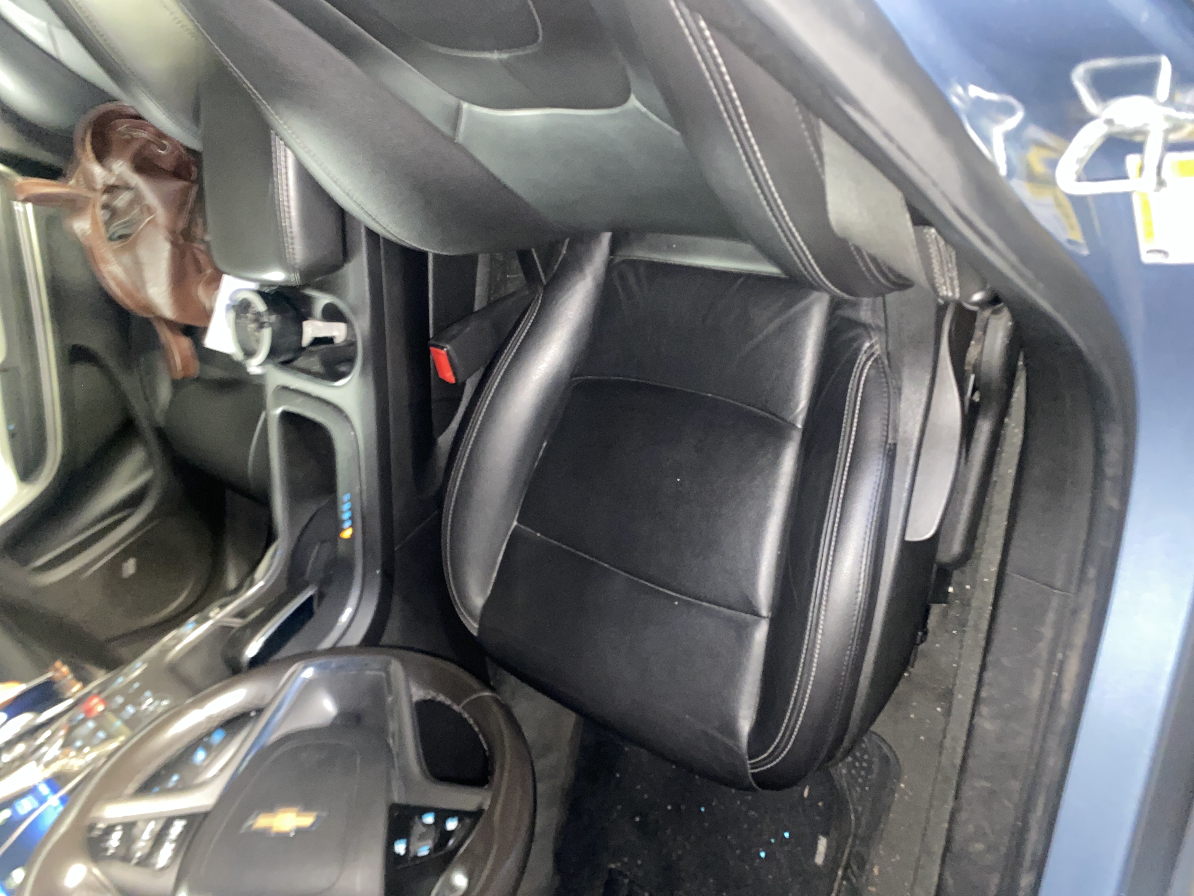 Used 2015 Chevrolet Volt Premium w/ Premium Trim Package FWD image 5
