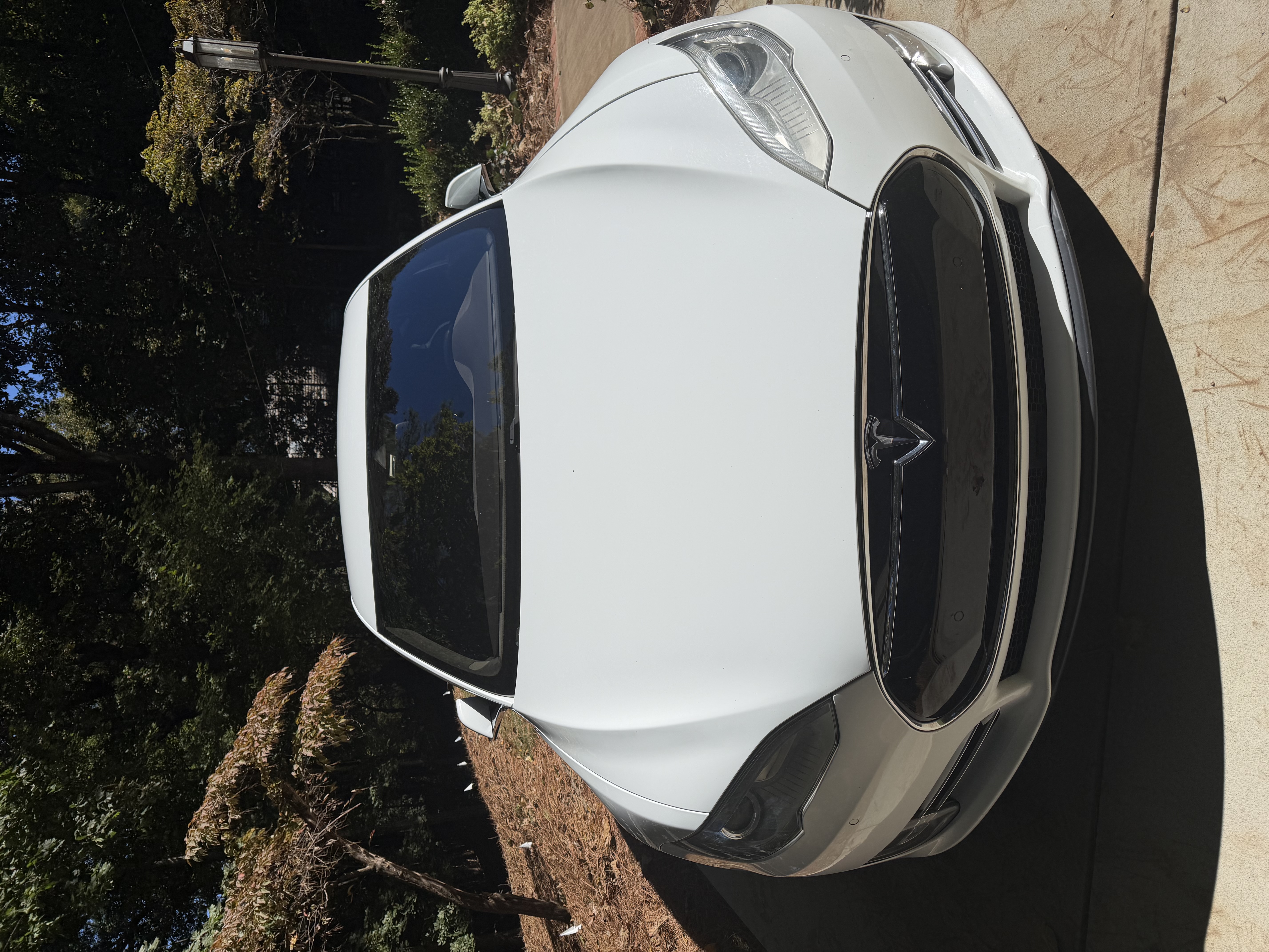 Used 2016 Tesla Model S 85 RWD image 1