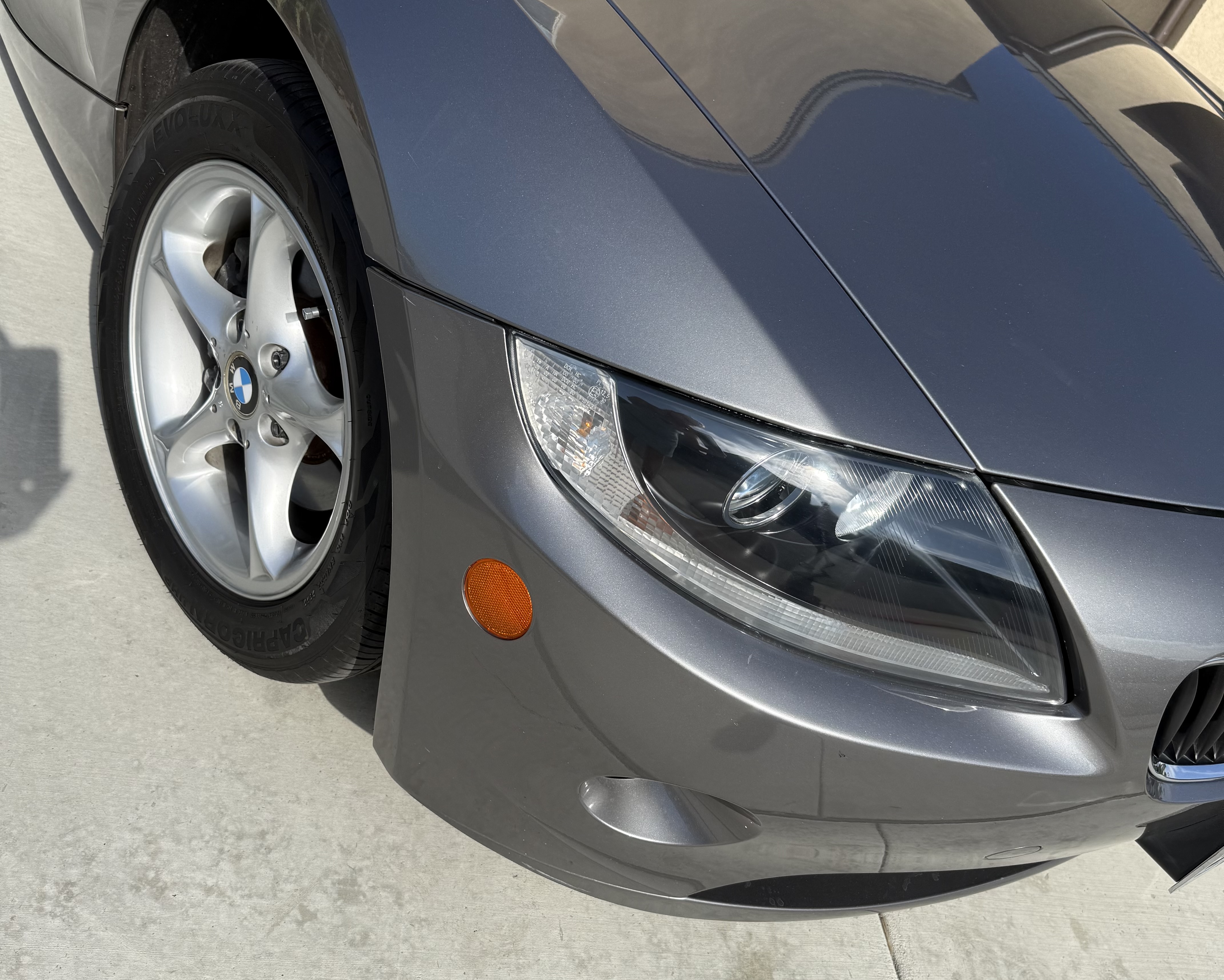 Used 2005 BMW Z4 2.5i RWD image 18