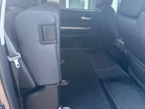 Used 2014 Toyota Tundra SR5 image 18