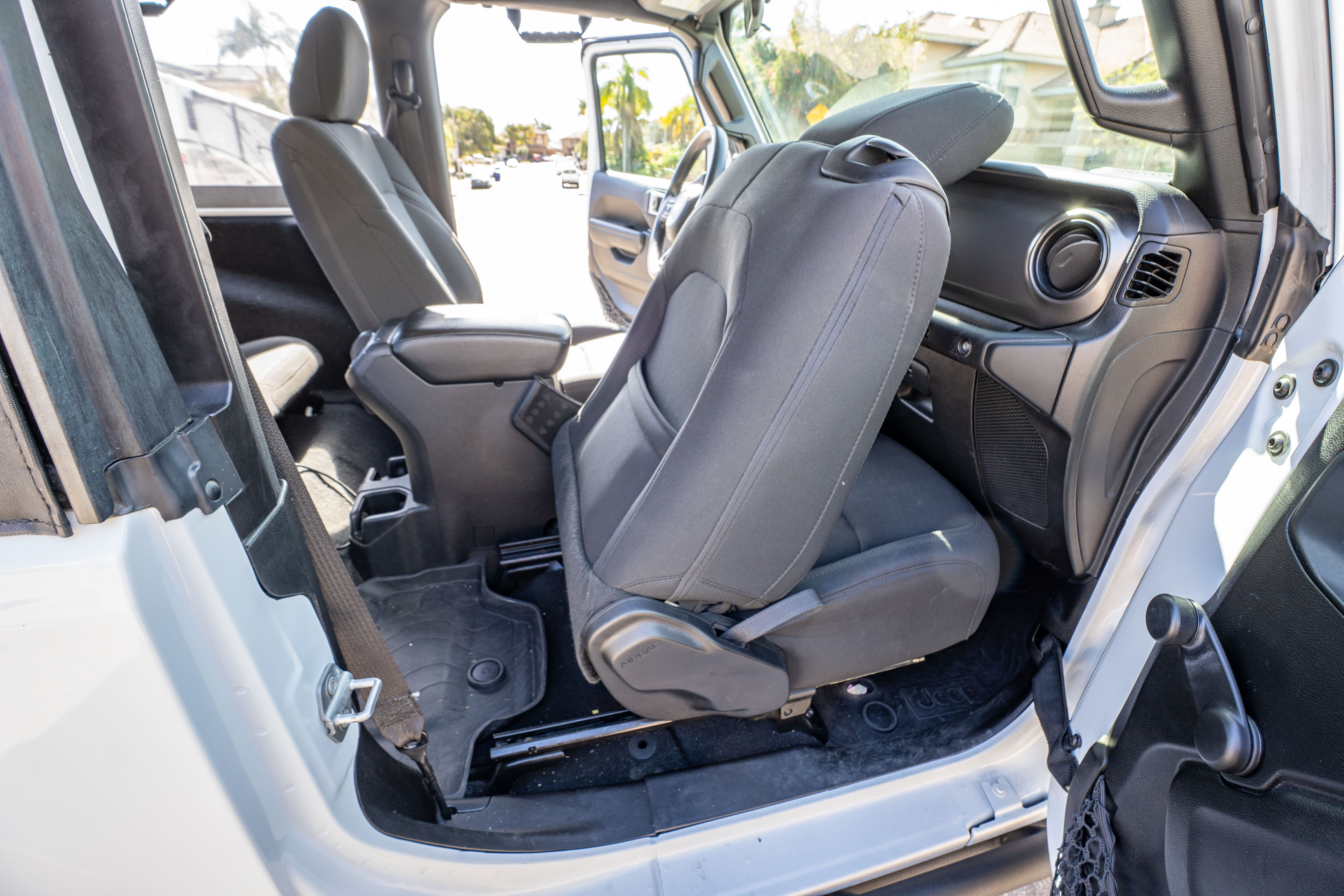 Used 2023 Jeep Wrangler Sport AWD/4WD image 20