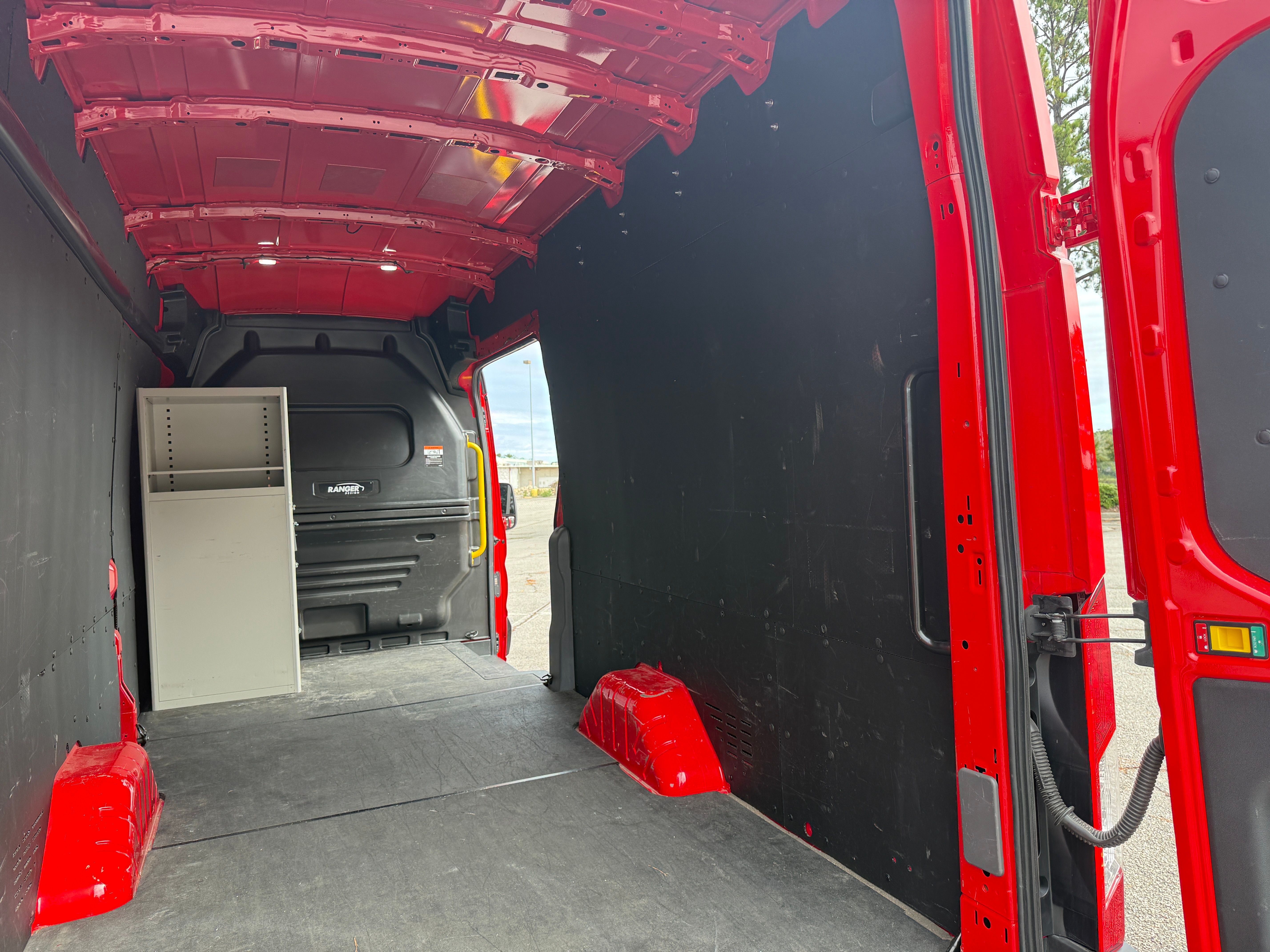 Used 2024 Ford Transit 250 148 High Roof Extended w/ Load Area Protection Package RWD image 27