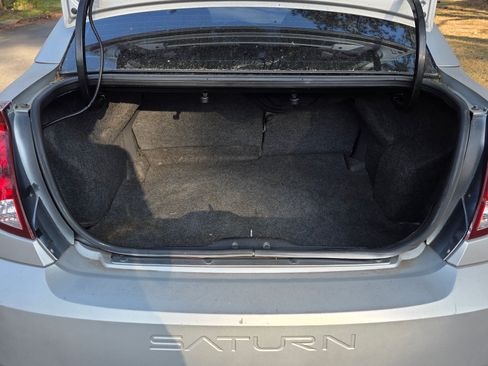 Used 2004 Saturn ION Level 2 image 11