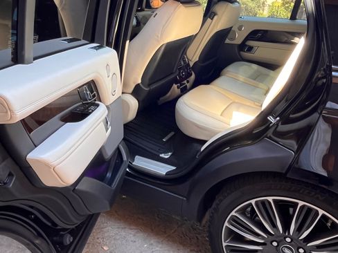Used 2021 Land Rover Range Rover Westminster Edition image 13