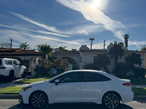 Used 2020 Toyota Corolla SE image 9