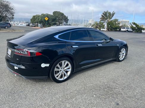 Used 2014 Tesla Model S 85 RWD image 4