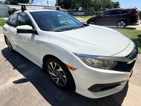 Used 2016 Honda Civic EX image 5