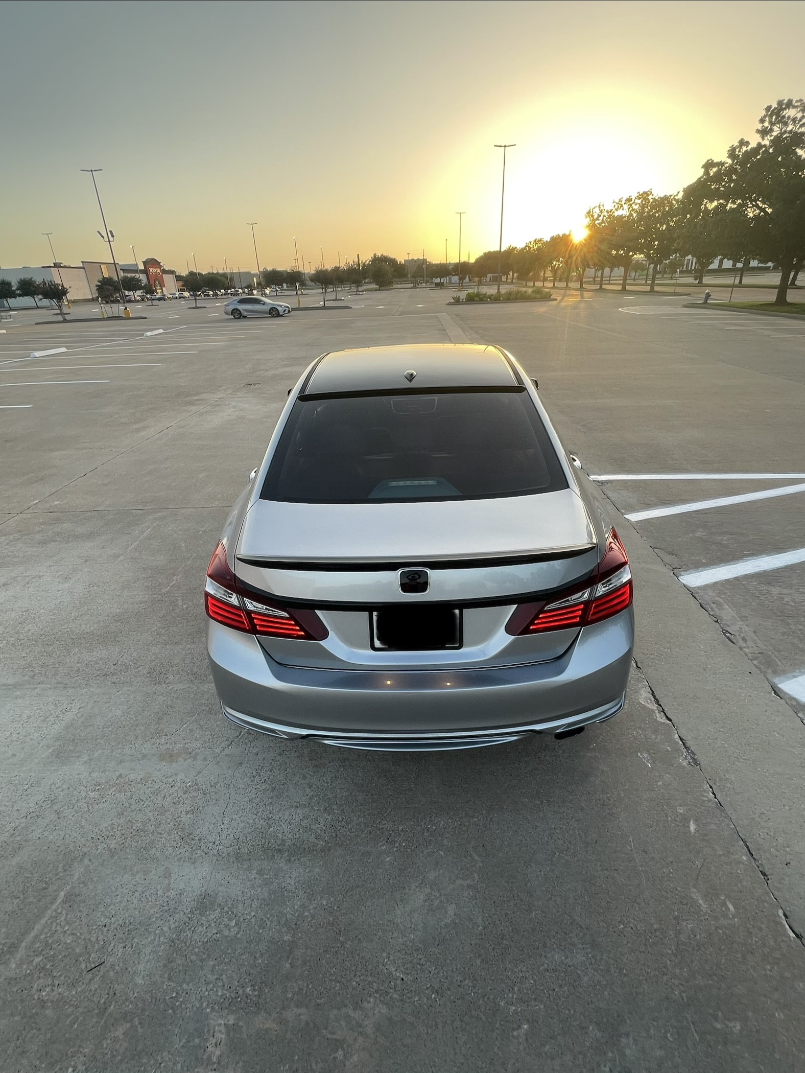 Used 2016 Honda Accord EX image 9