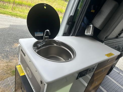 Used 2020 Mercedes-Benz Sprinter 2500 image 18