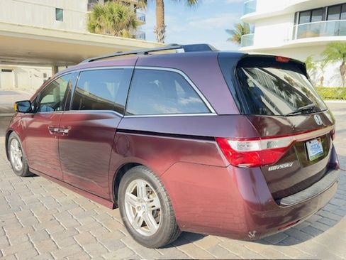 Used 2012 Honda Odyssey Touring Elite image 5