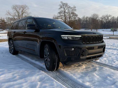 Used 2021 Jeep Grand Cherokee L Overland image 5