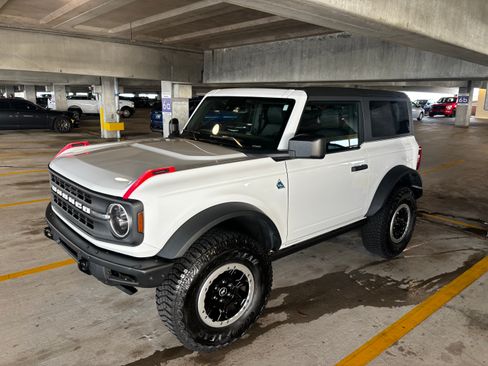Used 2022 Ford Bronco Black Diamond w/ Sasquatch Package AWD/4WD image 10