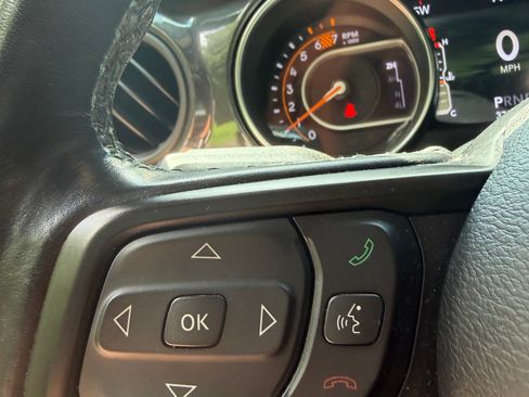 Used 2022 Jeep Wrangler Unlimited Sport AWD/4WD image 9