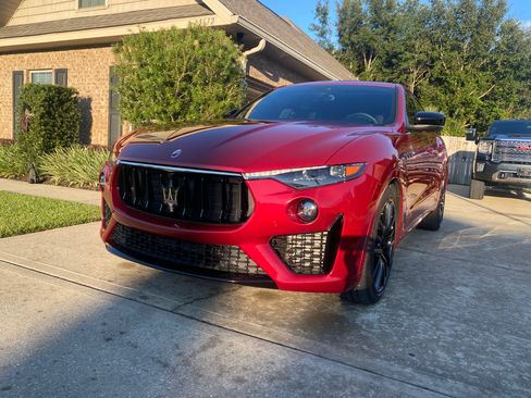 Used 2020 Maserati Levante S GranSport AWD/4WD image 2