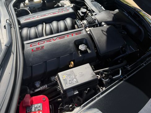 Used 2010 Chevrolet Corvette Grand Sport w/ Preferred Equipment Group image 14