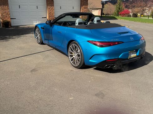 Used 2023 Mercedes-Benz SL 55 AMG 4MATIC image 5