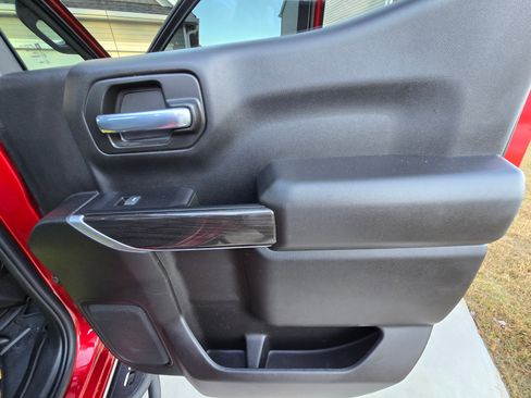 Used 2022 Chevrolet Silverado 1500 Custom w/ LPO, Dark Essentials Package image 18