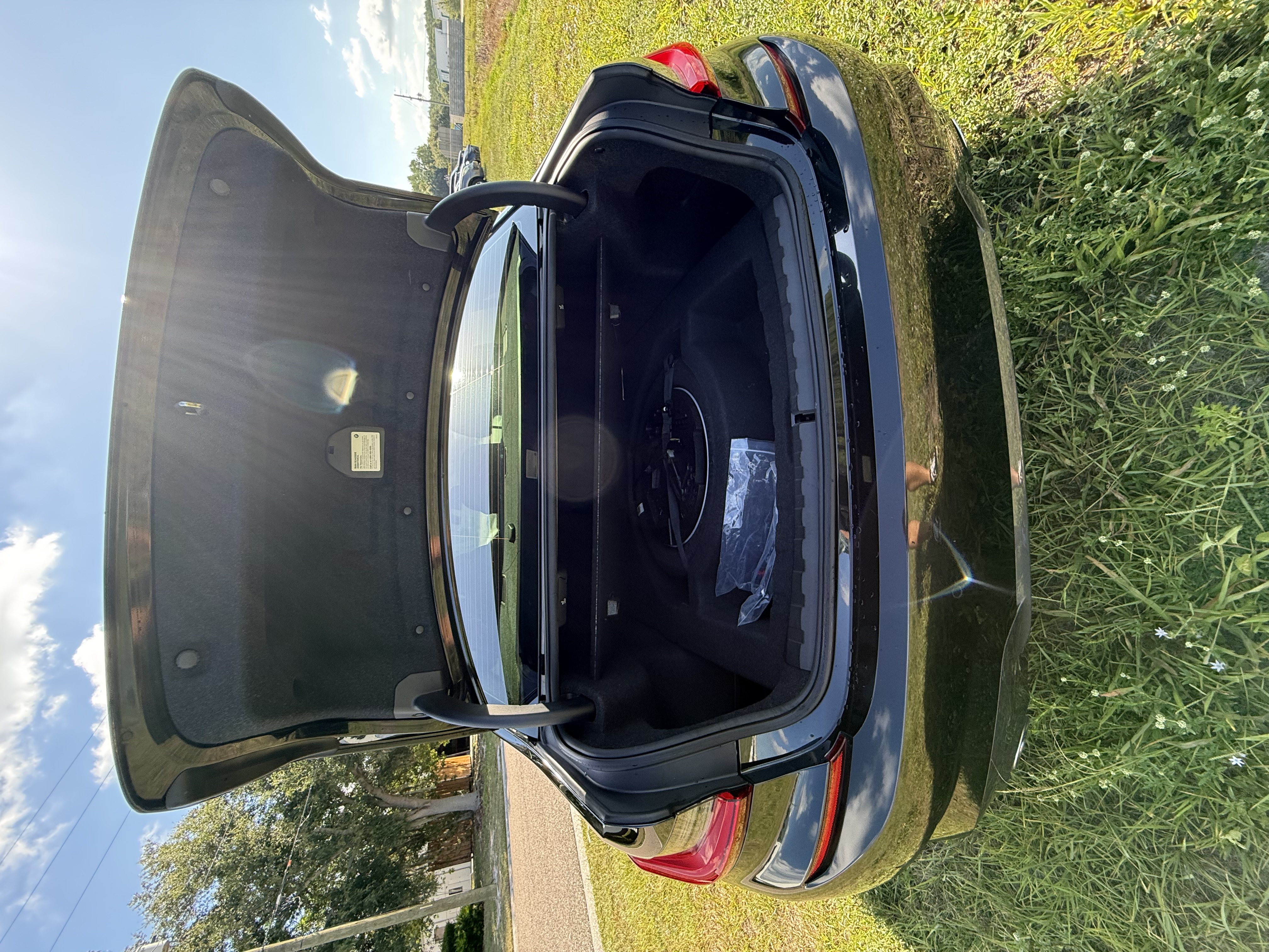Used 2020 BMW 330i Sedan w/ M Sport Package RWD image 6