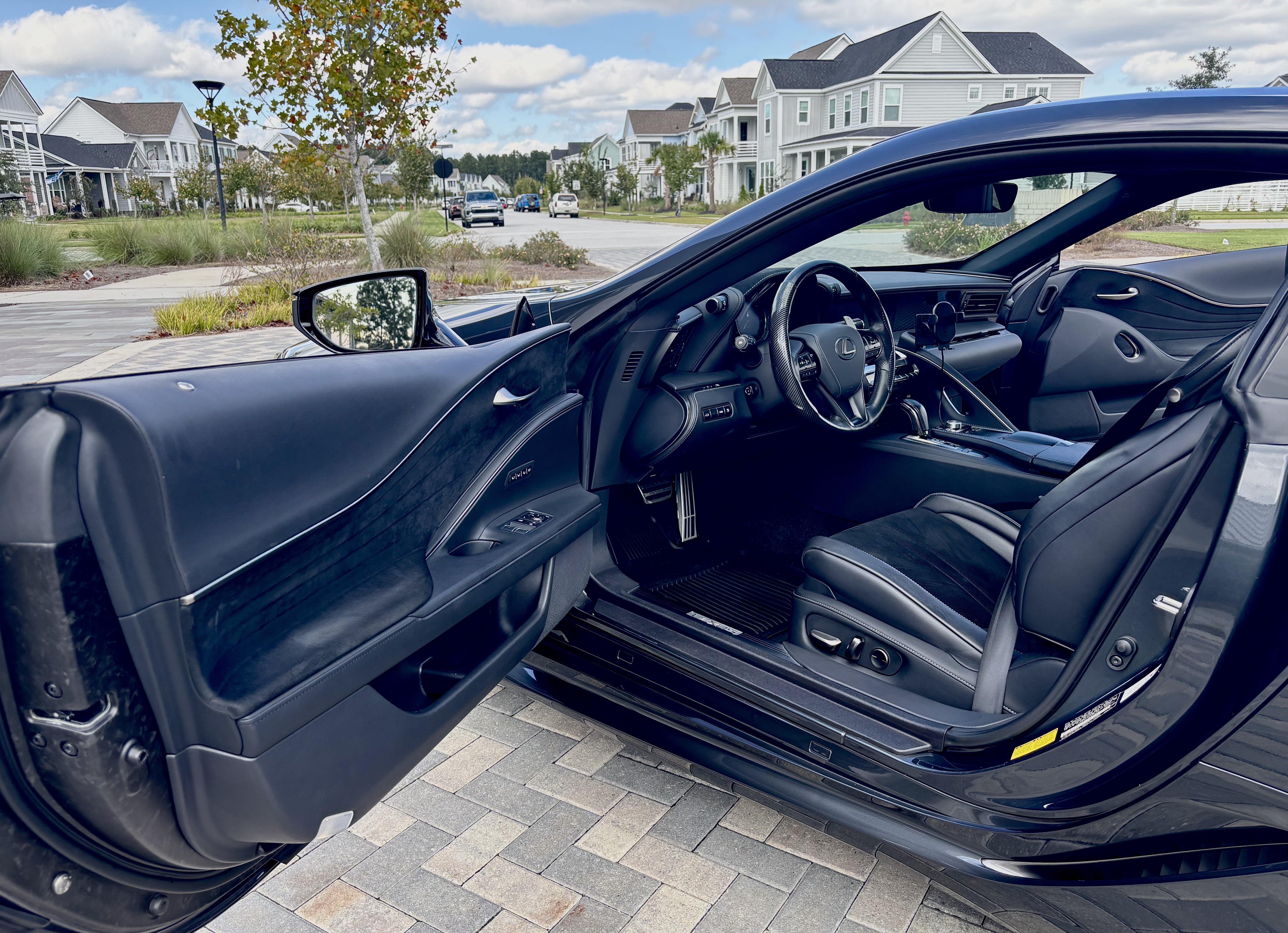 Used 2019 Lexus LC 500 Coupe w/ Sport Package RWD image 8