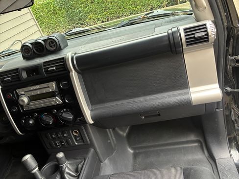 Used 2007 Toyota FJ Cruiser 4WD image 18