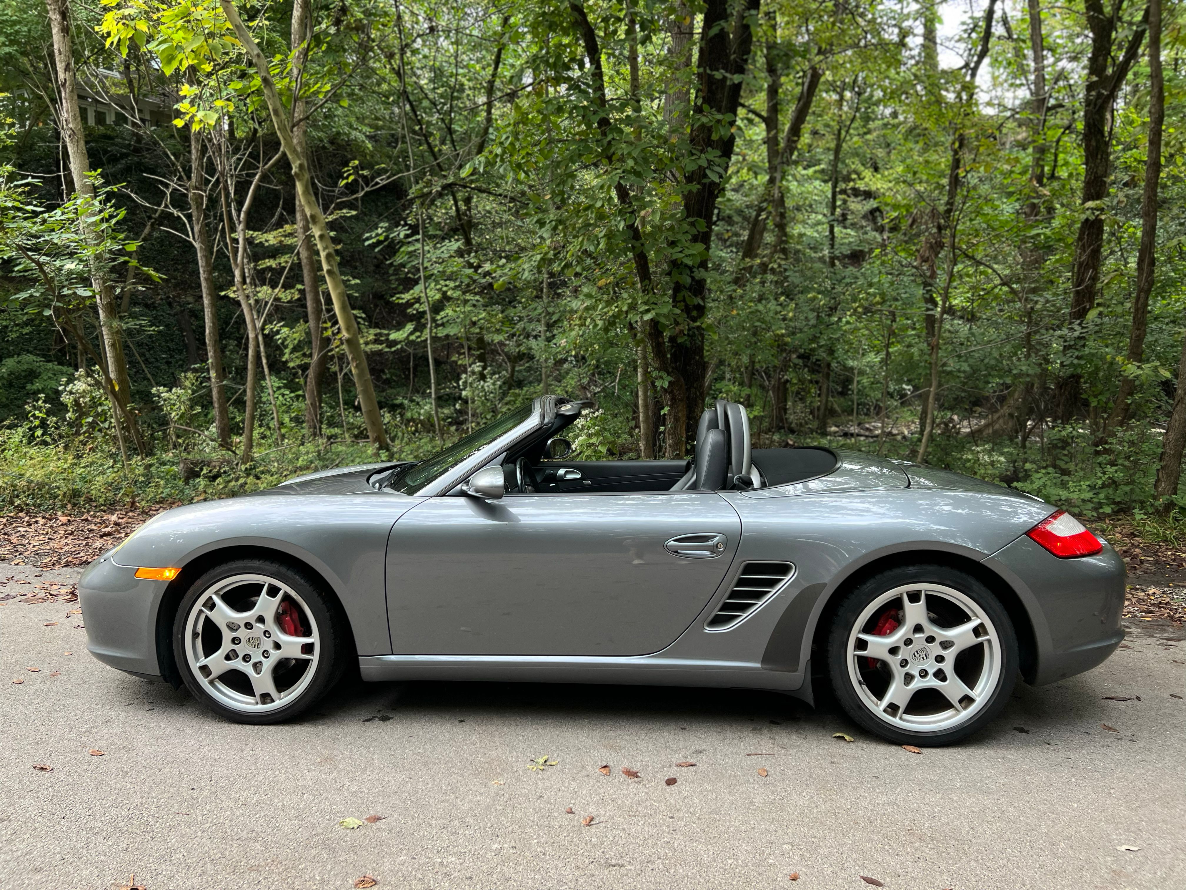 Used 2005 Porsche Boxster S RWD image 13