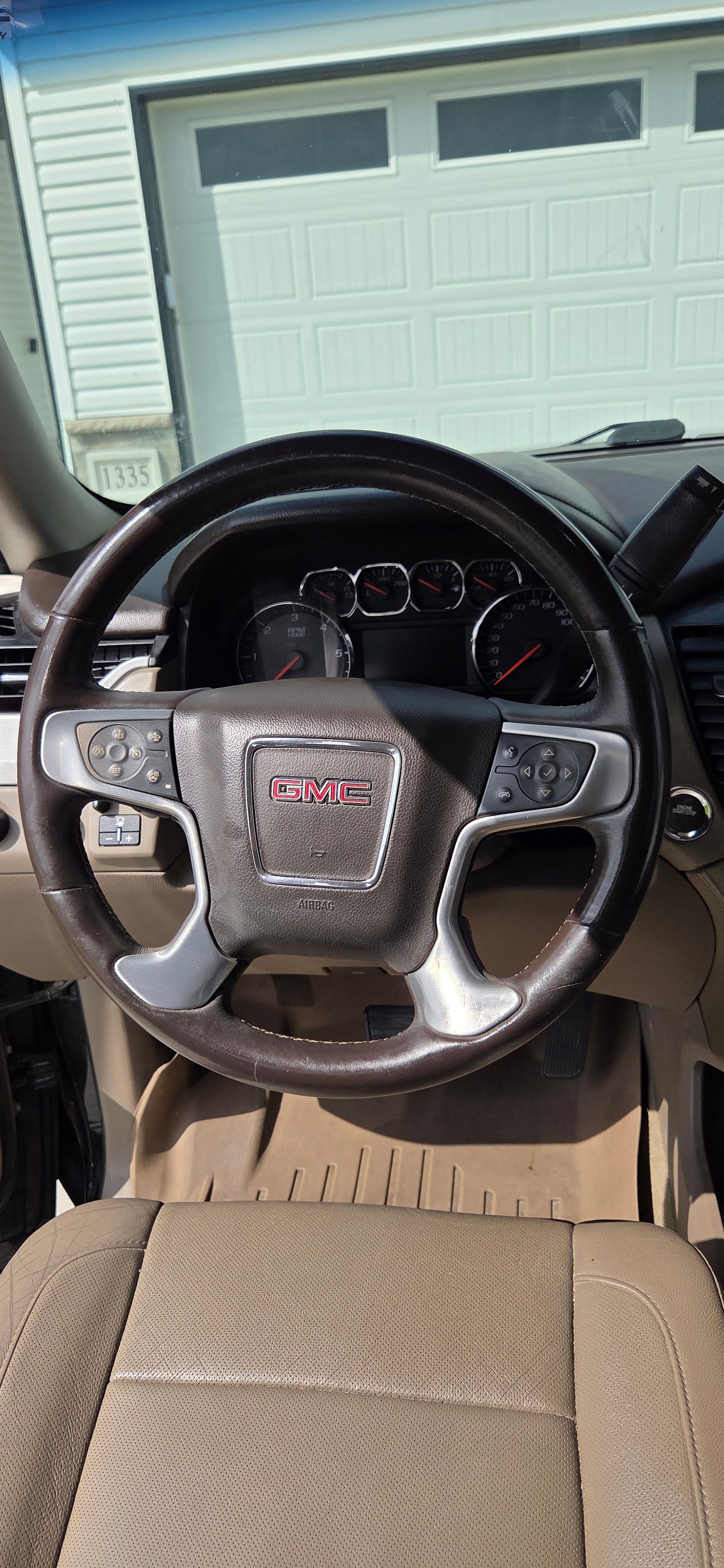 Used 2015 GMC Yukon SLT w/ Open Road Package AWD/4WD image 26