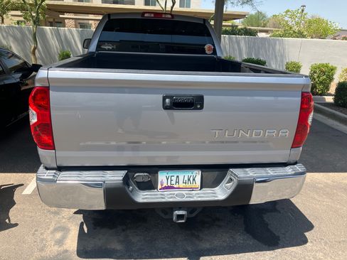 Used 2014 Toyota Tundra SR5 w/ SR5 Upgrade Package RWD image 17