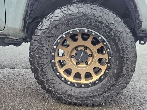 Used 2022 Toyota Tacoma TRD Sport w/ TRD Premium Sport Package image 26