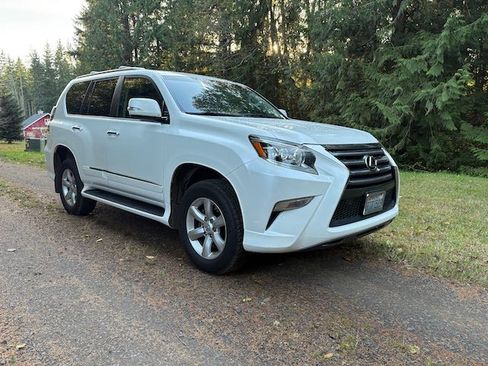 Used 2015 Lexus GX 460 image 11