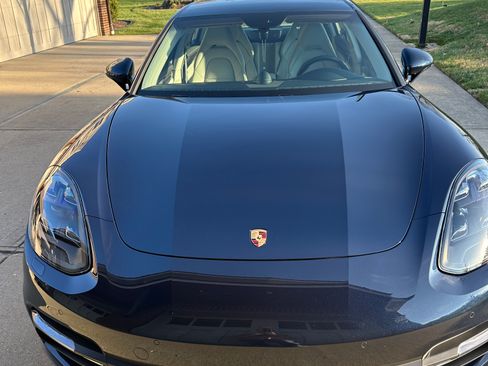 Used 2019 Porsche Panamera 4S Executive image 2